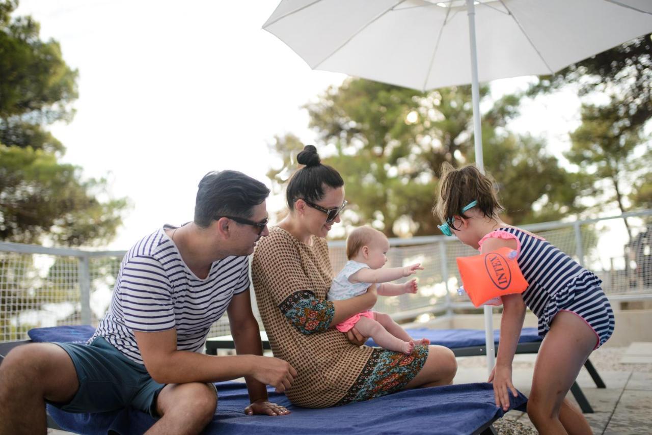 פודגורה Medora Orbis Mobile Homes & Glamping מראה חיצוני תמונה